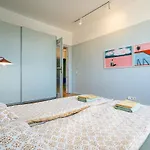 Apartament Bright & 2br In Historic Heart Of