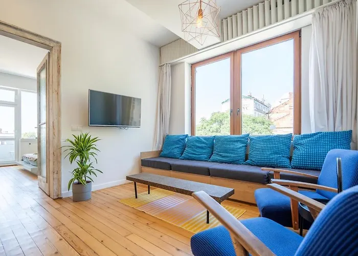 Bright & 2br In Historic Heart Of Appartement *