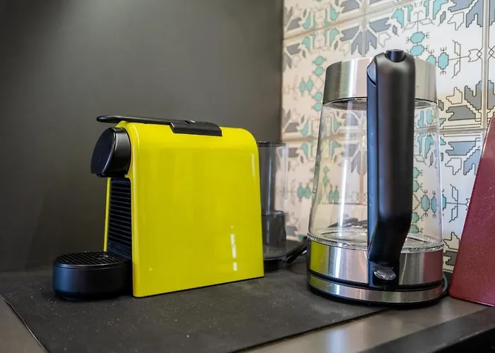 Bright & 2br In Historic Heart Of Appartement *