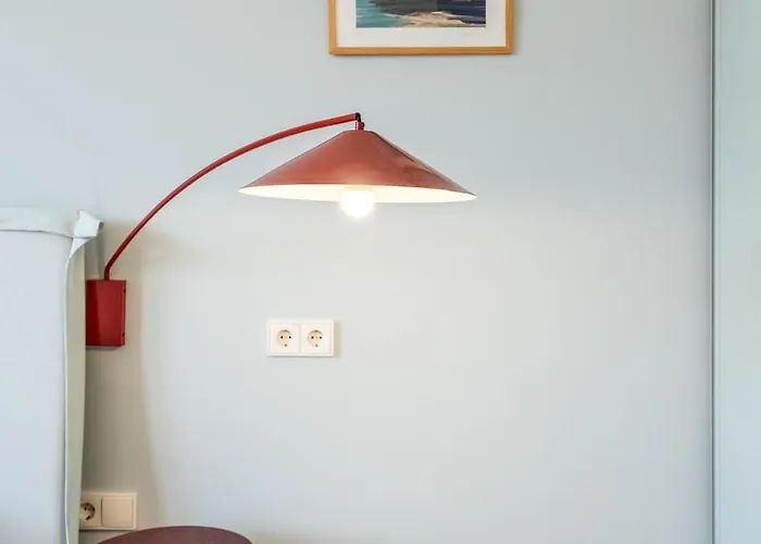 Bright & 2br In Historic Heart Of Appartement